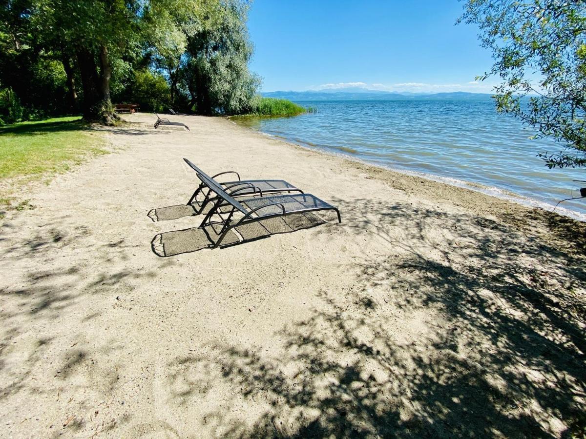 Ferien-Apartment Eisvogel Im Naturschutzgebiet Mit Privatstrand ฟรีดริชส์ฮาเฟน ภายนอก รูปภาพ